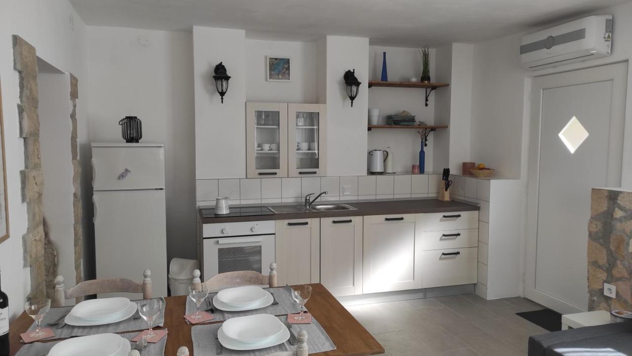 Apartment Loparina Nerezine Exteriör bild
